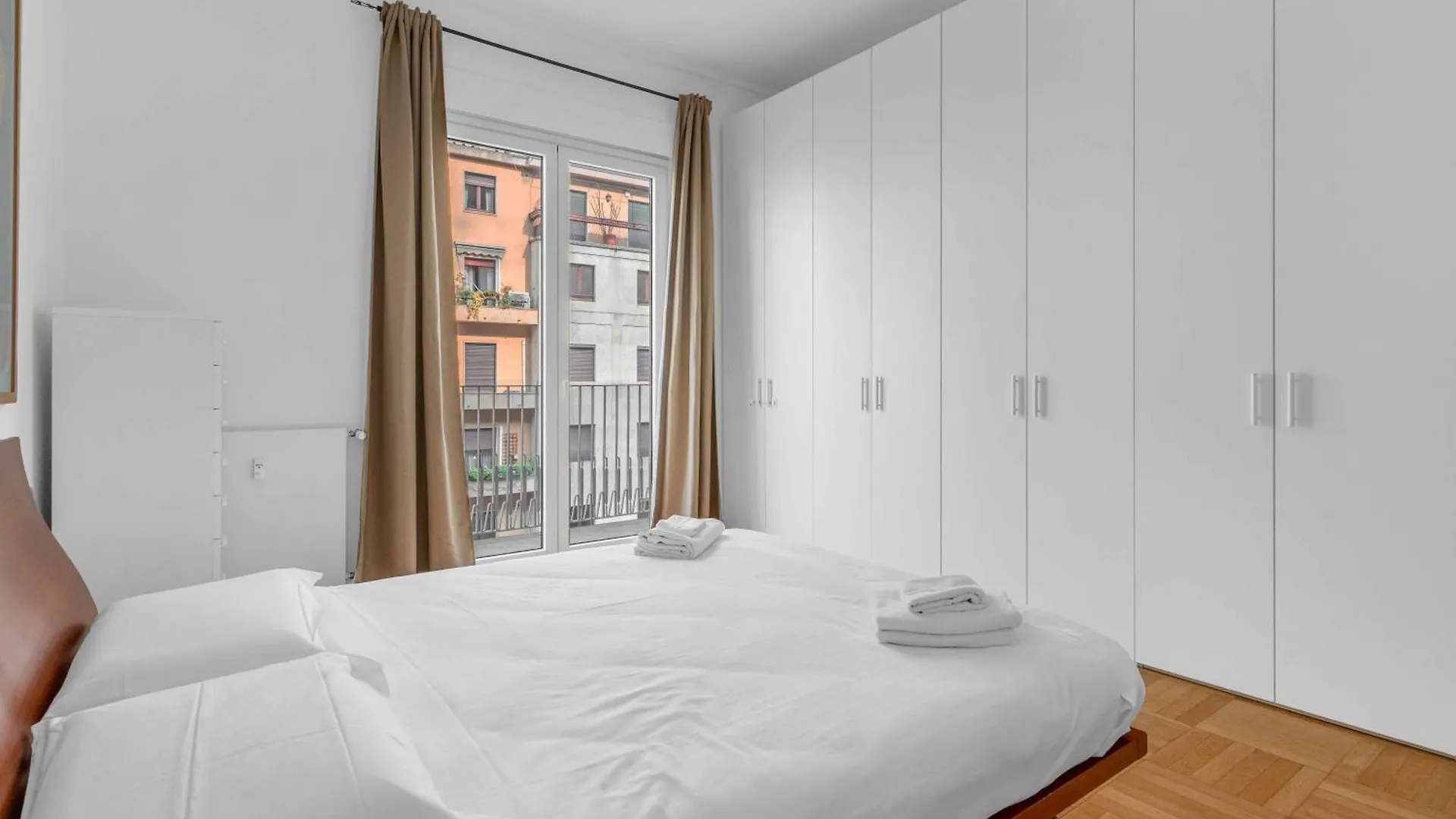 Duomo 10Min - Eleganza Urbana Casa Esclusiva Apartment Milan
